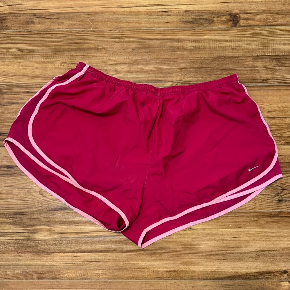 Nike Tempo